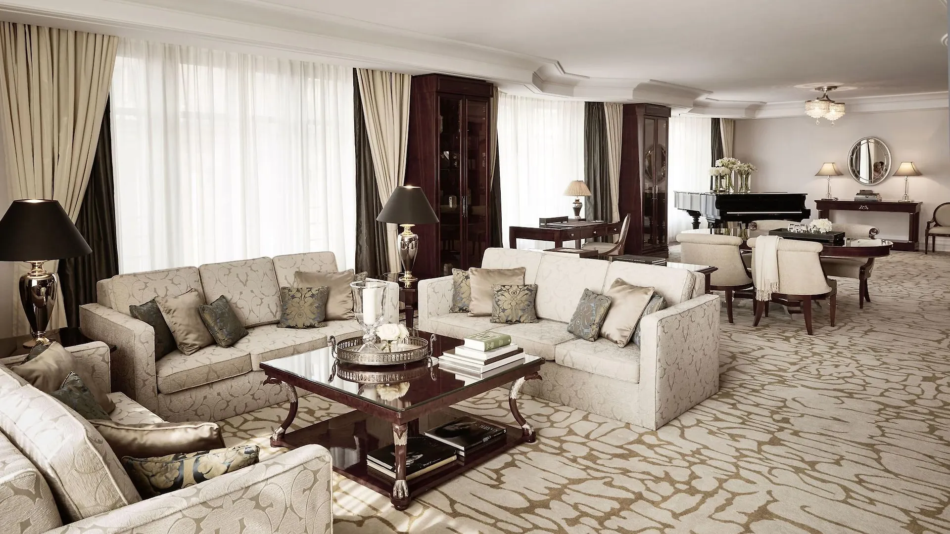 Breidenbacher Hof, Best Grandhotel 2025 - Die 101 Besten Düsseldorf