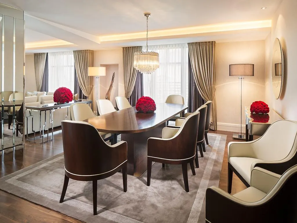 Hotel Breidenbacher Hof, Best Grandhotel 2025 - Die 101 Besten Düsseldorf