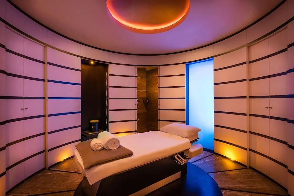 Hotel Breidenbacher Hof, Best Grandhotel 2025 - Die 101 Besten Dusseldorf